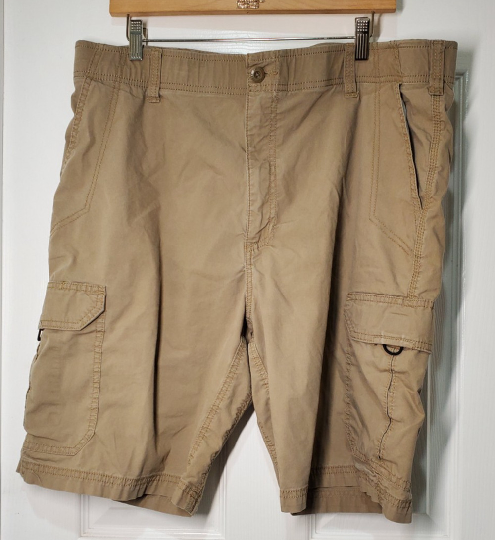Lee Extreme Motion Cargo Shorts Mens 40 Khaki Performance Stretch Utility
